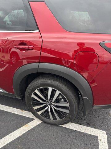 used 2025 Nissan Pathfinder car, priced at $43,014
