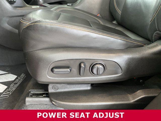 used 2021 Chevrolet Traverse car, priced at $27,586