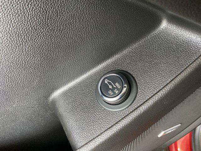 used 2021 Chevrolet Traverse car, priced at $27,586