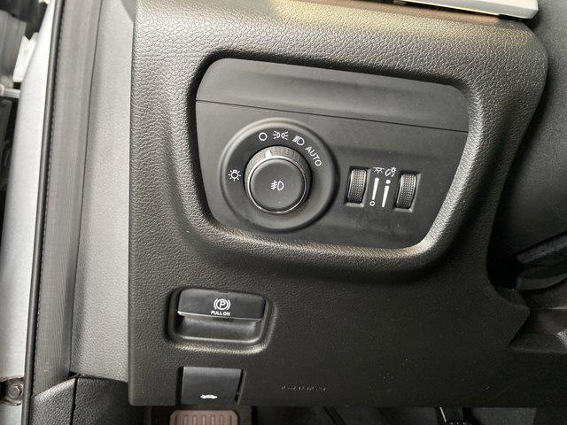 used 2022 Jeep Grand Cherokee car, priced at $30,553