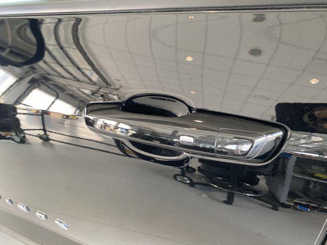 used 2025 Chevrolet Equinox car, priced at $27,948