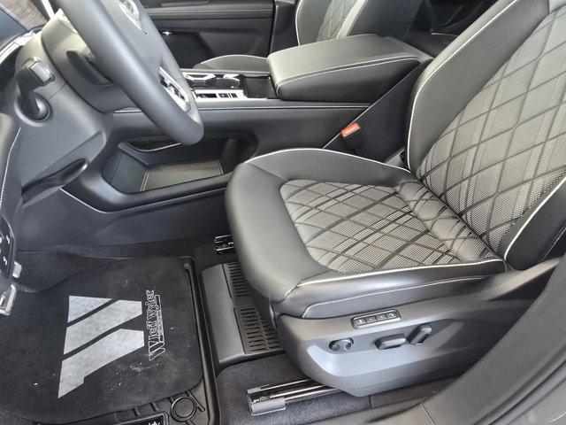 used 2025 Volkswagen Atlas car, priced at $50,464