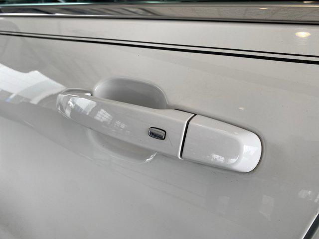 used 2019 Chevrolet Equinox car, priced at $18,655