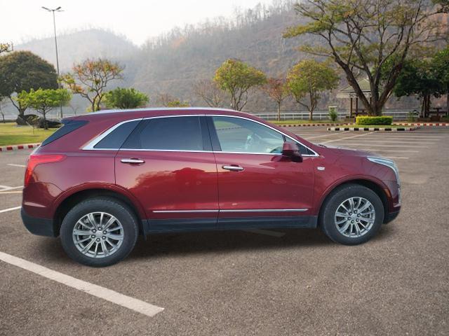 used 2018 Cadillac XT5 car, priced at $24,229