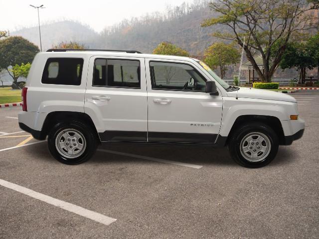 used 2014 Jeep Patriot car, priced at $7,588