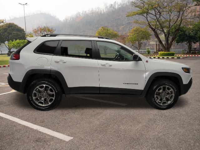 used 2022 Jeep Cherokee car, priced at $26,947