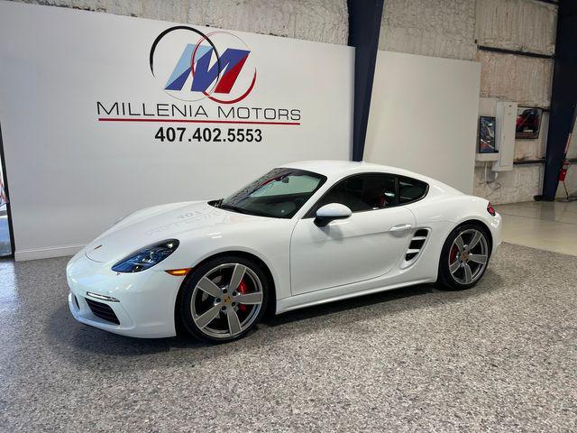 used 2021 Porsche 718 Cayman car