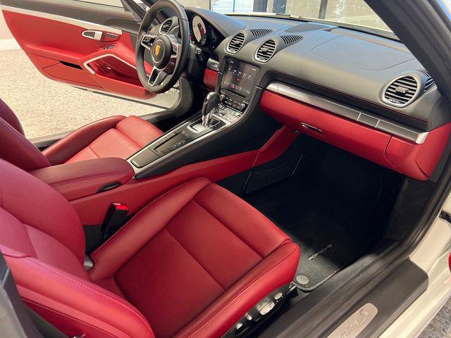 used 2021 Porsche 718 Cayman car