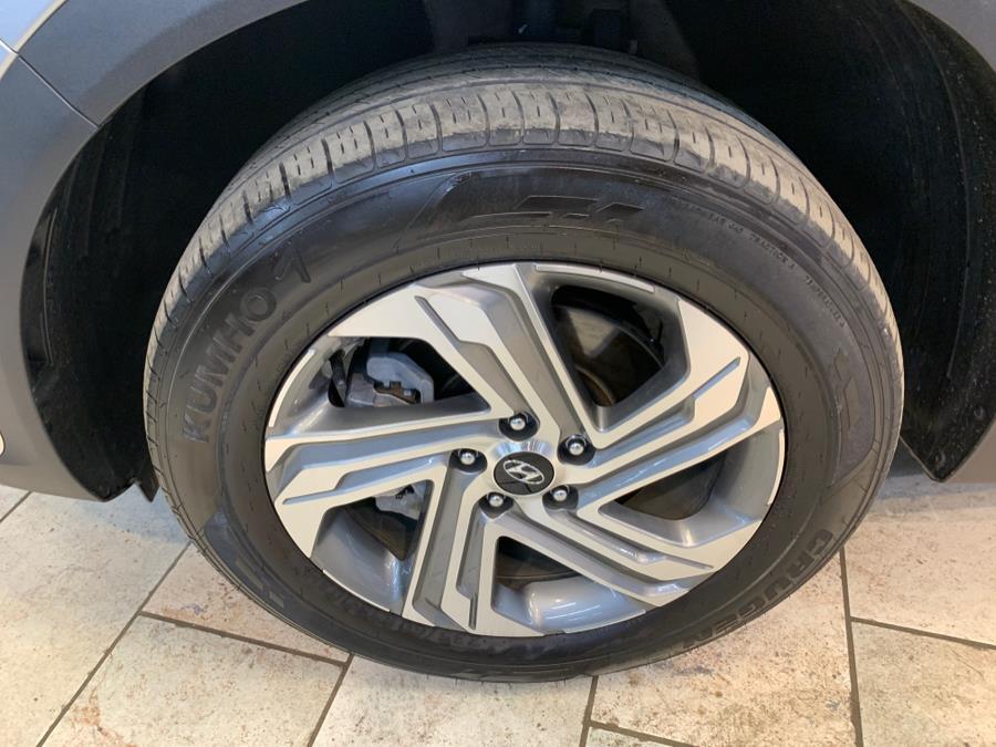 used 2022 Hyundai Santa Fe car, priced at $24,195