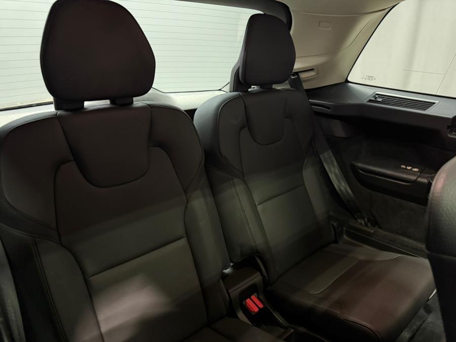 used 2022 Volvo XC90 car, priced at $37,995