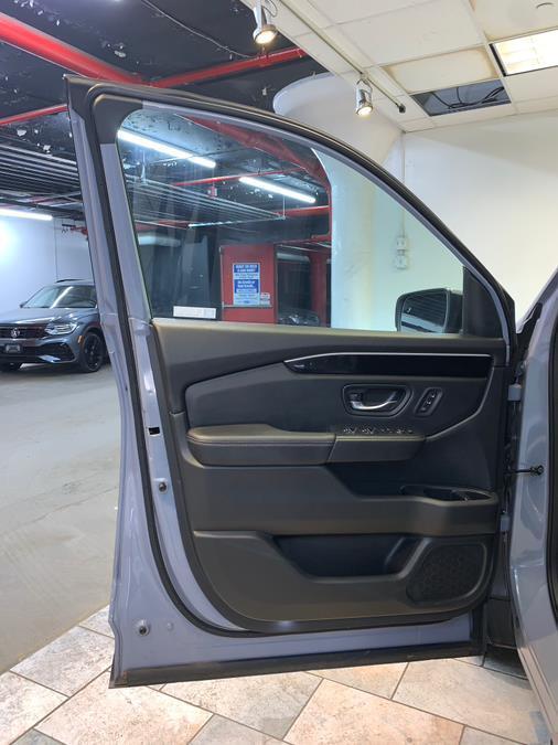 used 2023 Honda Pilot car, priced at $36,595