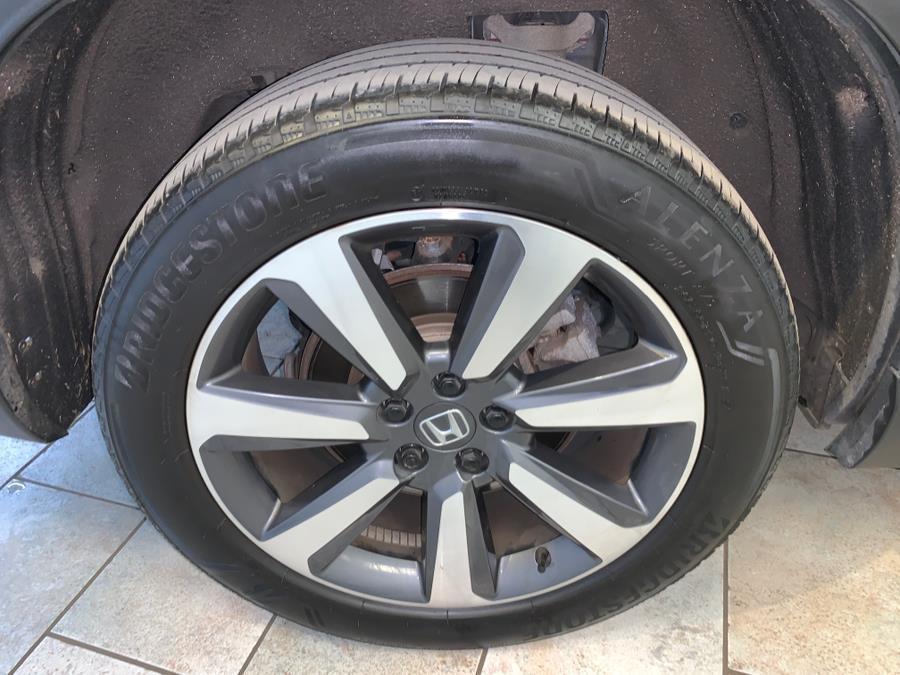 used 2023 Honda Pilot car, priced at $36,595