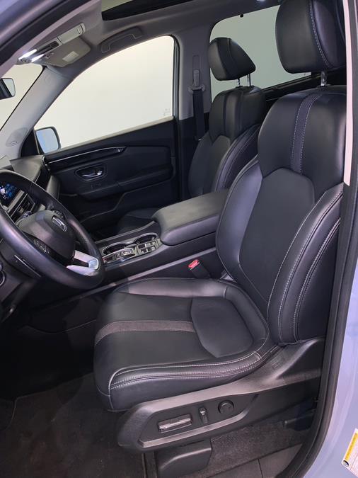 used 2023 Honda Pilot car, priced at $36,595
