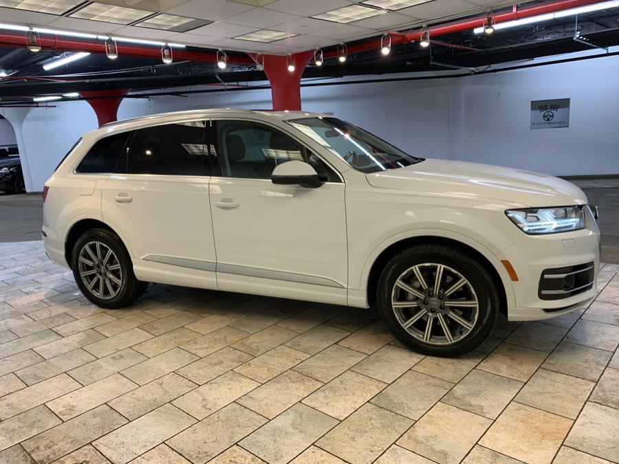 used 2018 Audi Q7 car, priced at $20,595