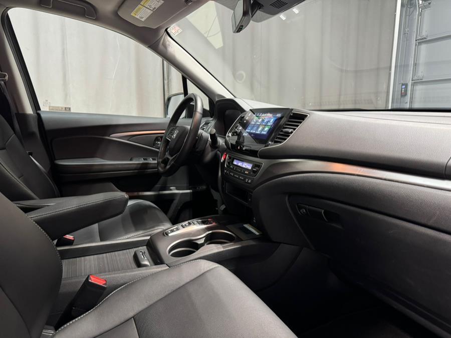 used 2022 Honda Pilot car, priced at $33,995
