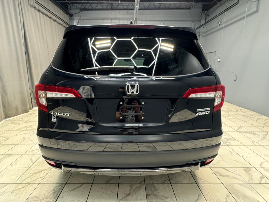 used 2022 Honda Pilot car, priced at $33,995