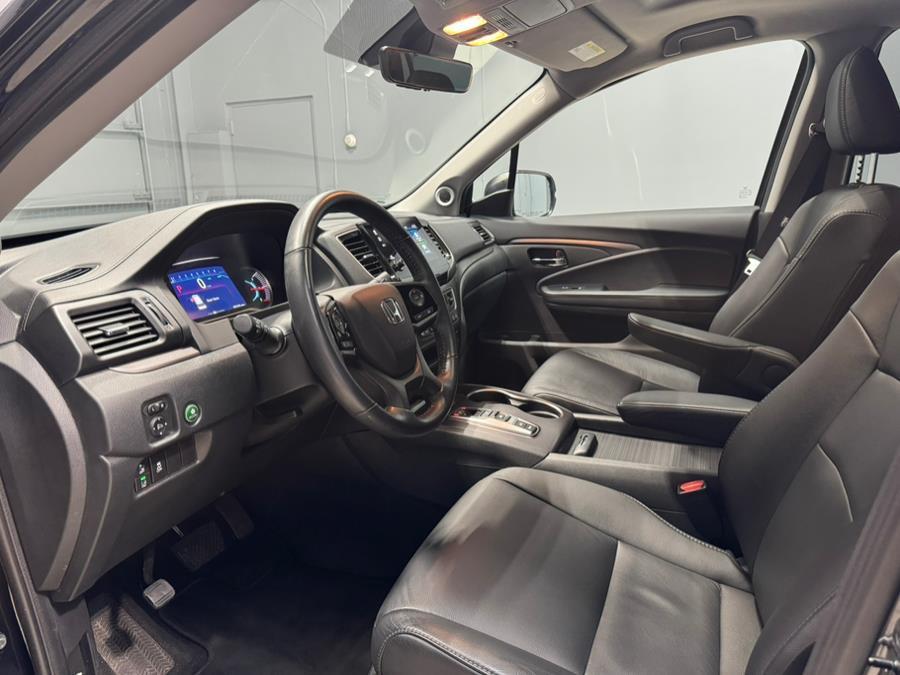 used 2022 Honda Pilot car, priced at $33,995