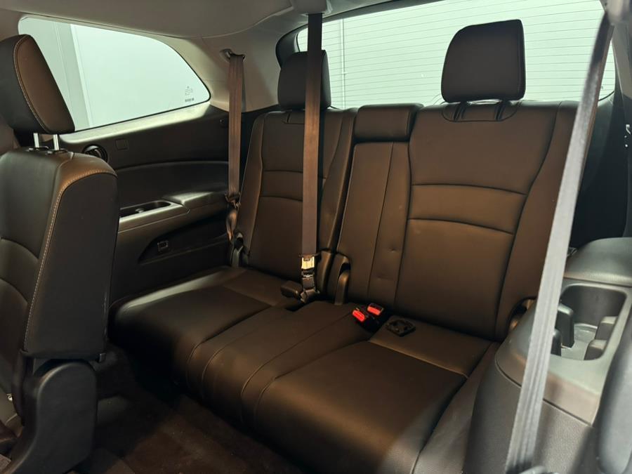 used 2022 Honda Pilot car, priced at $33,995