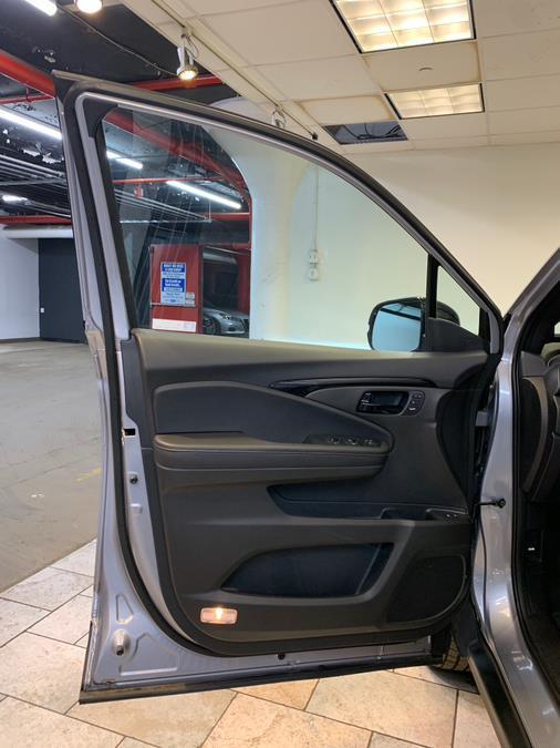 used 2022 Honda Passport car, priced at $32,595