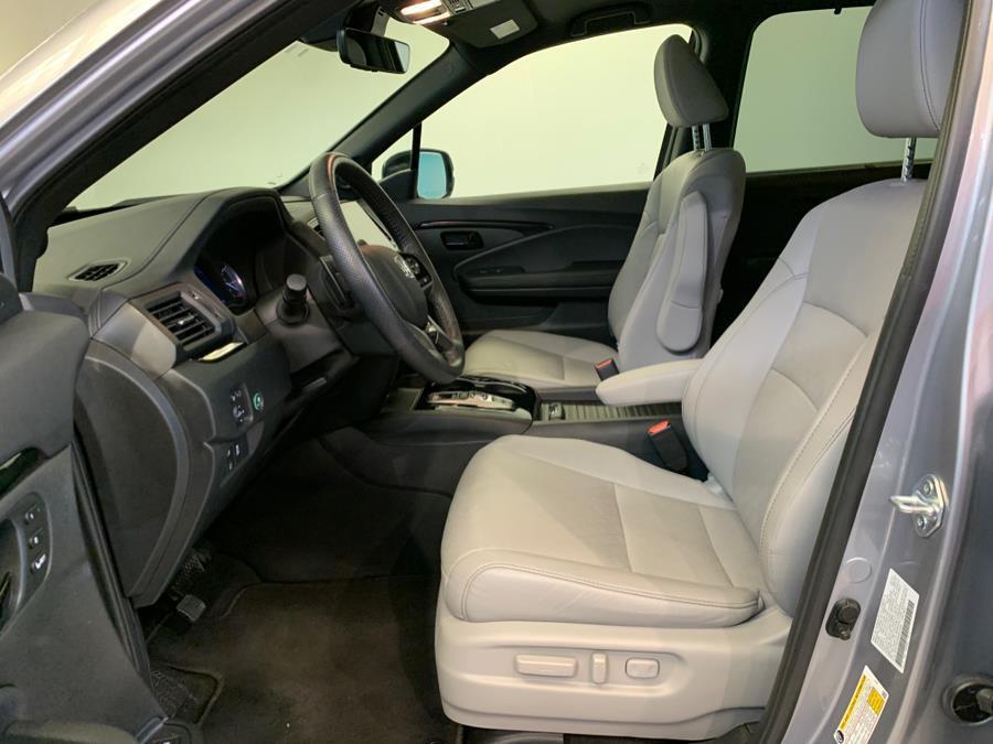 used 2022 Honda Passport car, priced at $32,595
