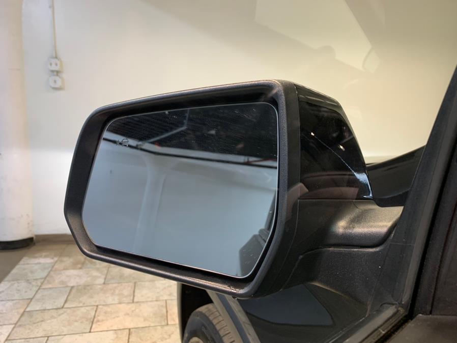 used 2021 Chevrolet Traverse car, priced at $30,395