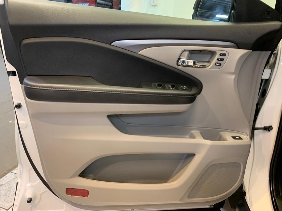 used 2024 Honda Ridgeline car, priced at $34,995