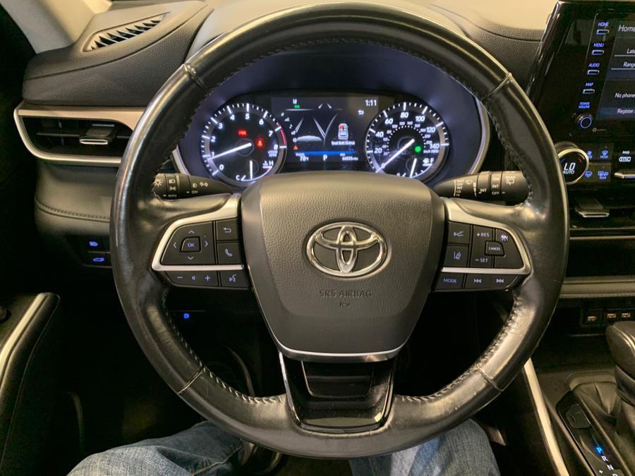 used 2021 Toyota Highlander car, priced at $24,995
