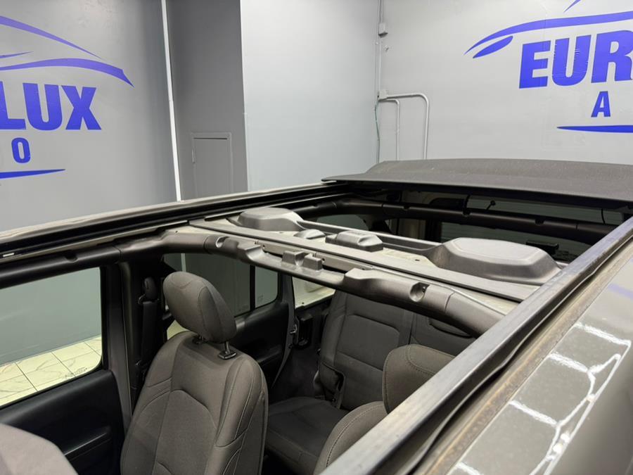 used 2021 Jeep Wrangler Unlimited car, priced at $26,495