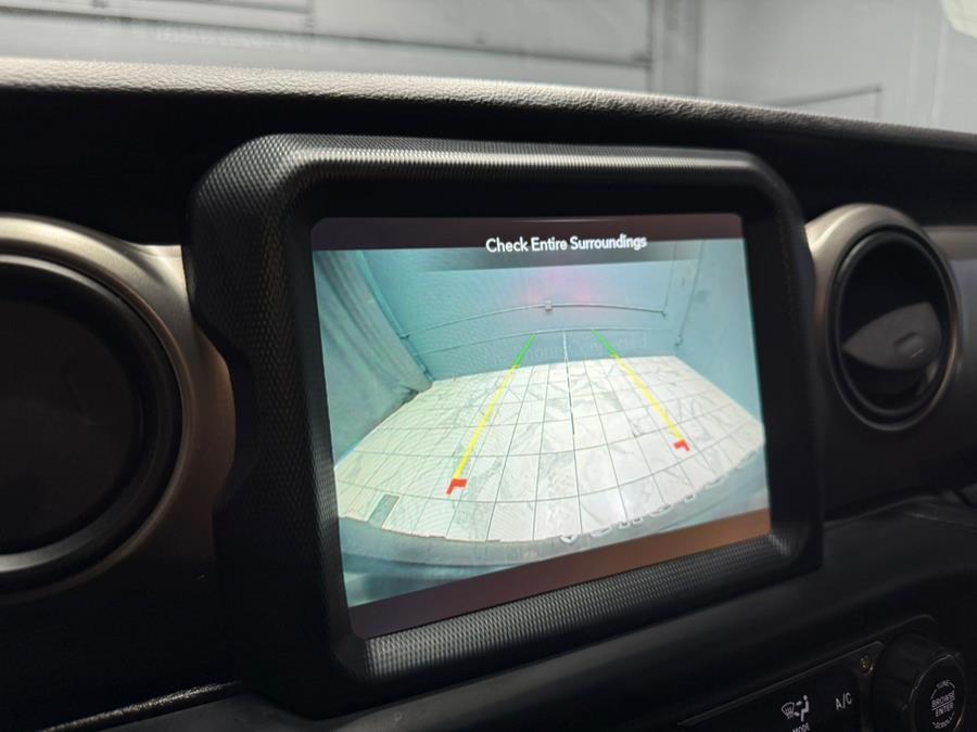 used 2021 Jeep Wrangler Unlimited car, priced at $26,495