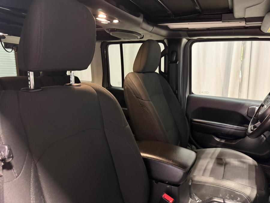 used 2021 Jeep Wrangler Unlimited car, priced at $26,495