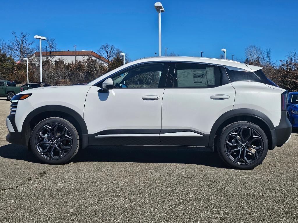 new 2025 Nissan Kicks car, priced at $29,377