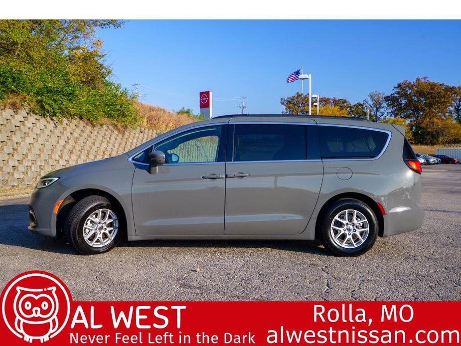 used 2022 Chrysler Pacifica car, priced at $25,000