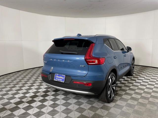 new 2024 Volvo XC40 car, priced at $49,005