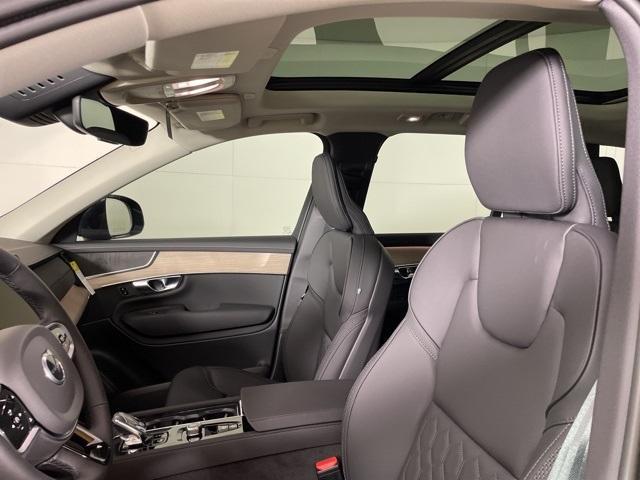 new 2025 Volvo XC90 car, priced at $60,545