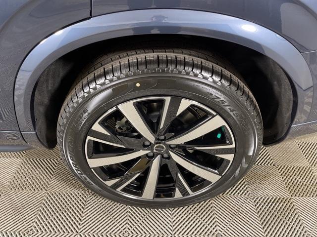 new 2025 Volvo XC90 car, priced at $60,545