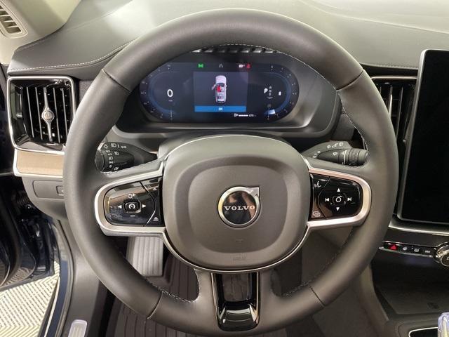 new 2025 Volvo XC90 car, priced at $60,045