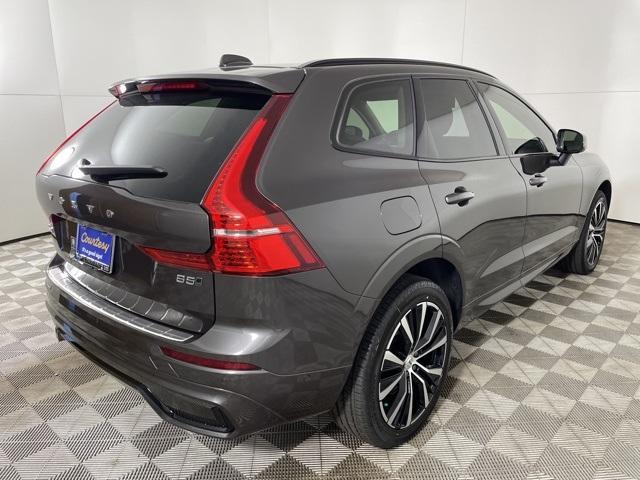 new 2025 Volvo XC60 car, priced at $54,225