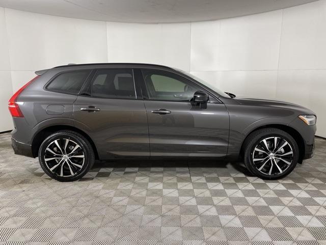 new 2025 Volvo XC60 car, priced at $54,225