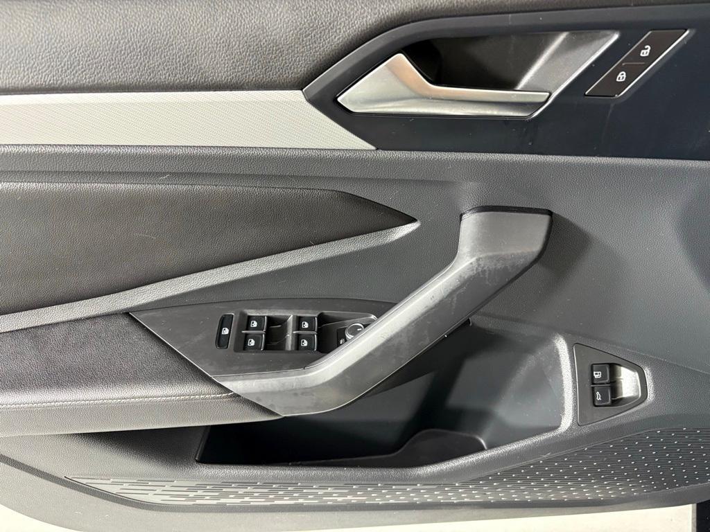 used 2024 Volkswagen Jetta car, priced at $15,500