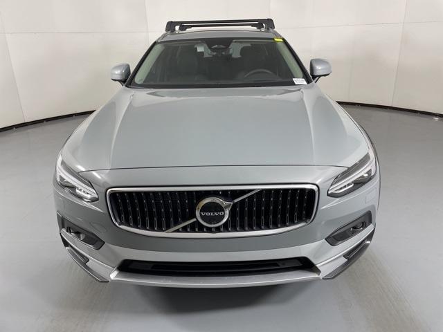 new 2025 Volvo V90 Cross Country car, priced at $67,240