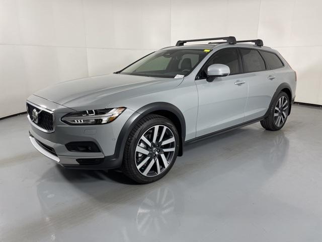 new 2025 Volvo V90 Cross Country car, priced at $67,240