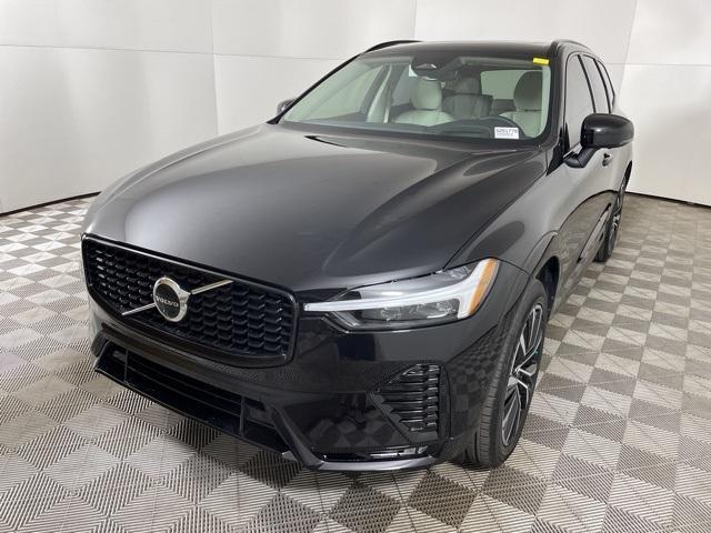 new 2025 Volvo XC60 car, priced at $57,200