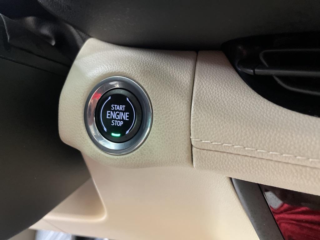 used 2023 Buick Envision car, priced at $25,900