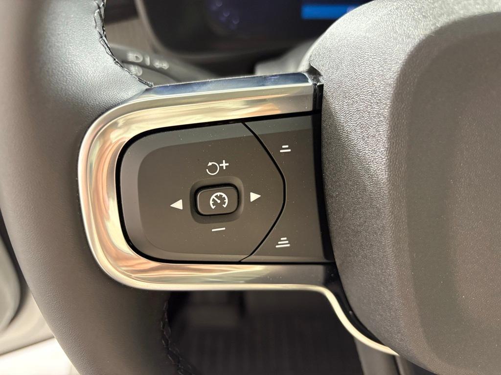 new 2026 Volvo XC40 car, priced at $52,970