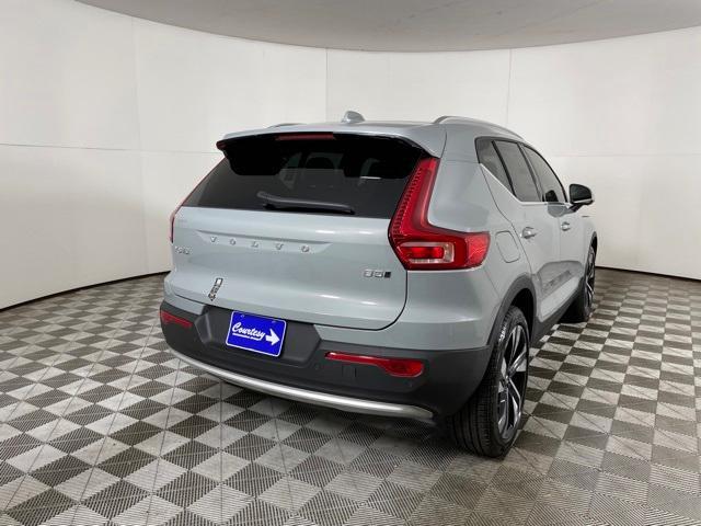 new 2024 Volvo XC40 car, priced at $45,500