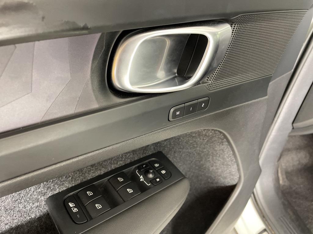 used 2023 Volvo XC40 Recharge Pure Electric car, priced at $31,500