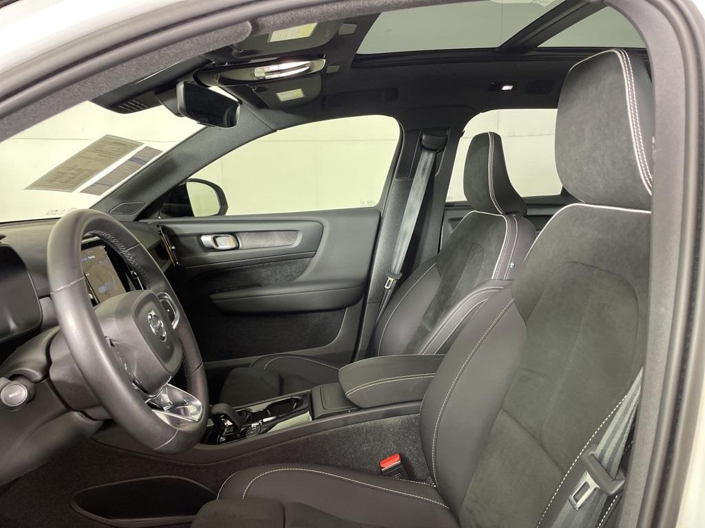 used 2023 Volvo XC40 Recharge Pure Electric car, priced at $31,500