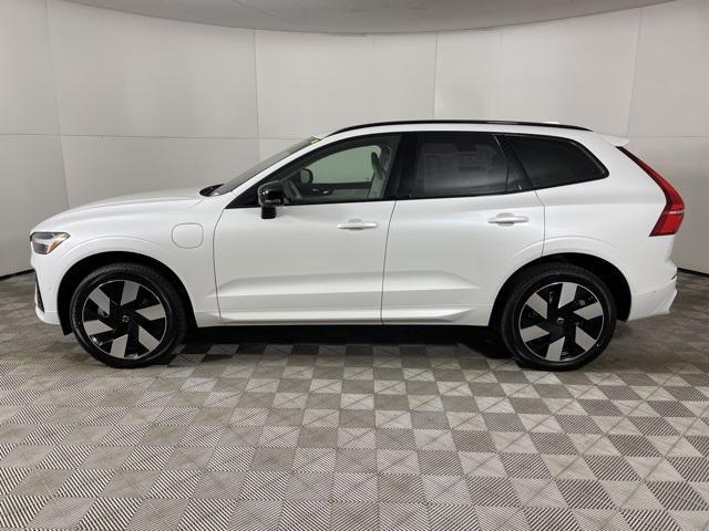 new 2025 Volvo XC60 Plug-In Hybrid car, priced at $64,235