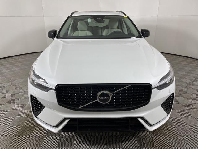 new 2025 Volvo XC60 Plug-In Hybrid car, priced at $64,235