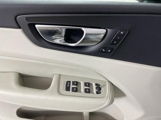 new 2025 Volvo XC60 Plug-In Hybrid car, priced at $64,235